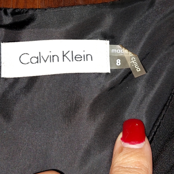 Calvin Klein Black and White Ruffle Sheath Dress Size 8 - Picture 6 of 6